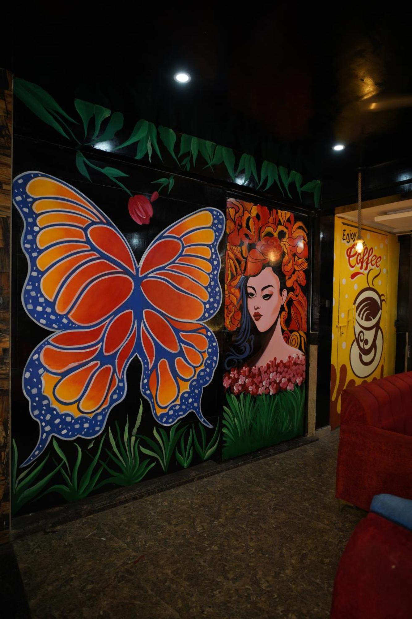 Blue Sky Hotels And Banquet Kānpur Exterior photo